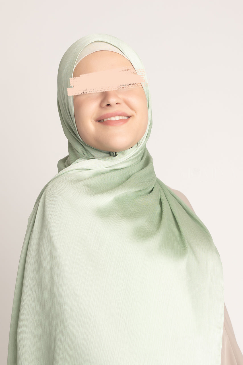 Hijab Froissé en Satin de Soie - Vert Cristal