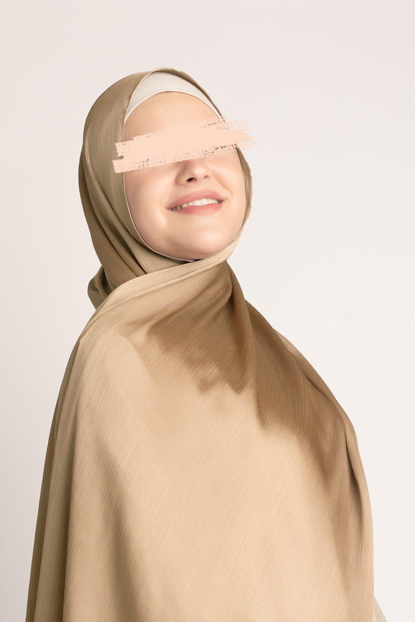 Hijab Froissé en Satin de Soie - Vieil Or