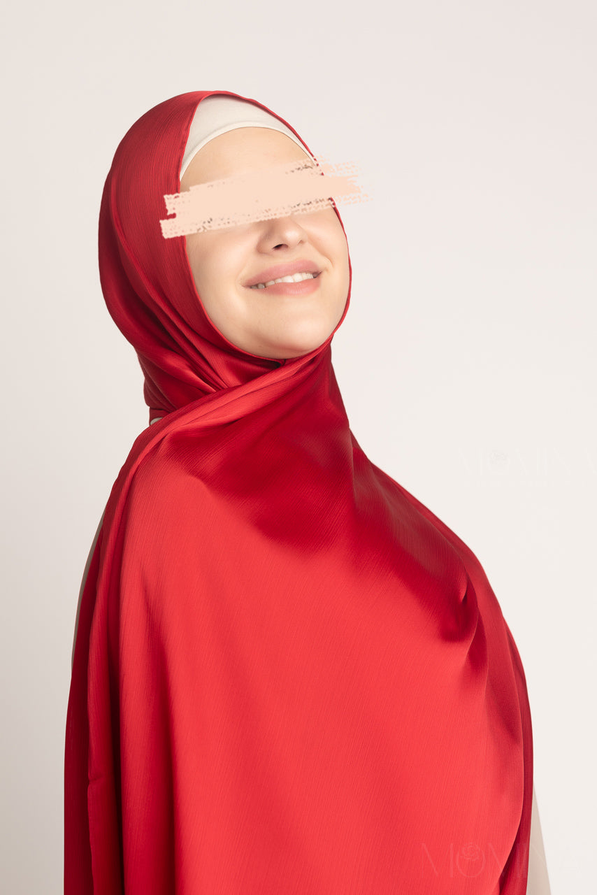 Hijab Froissé en Satin de Soie - Opale Rouge