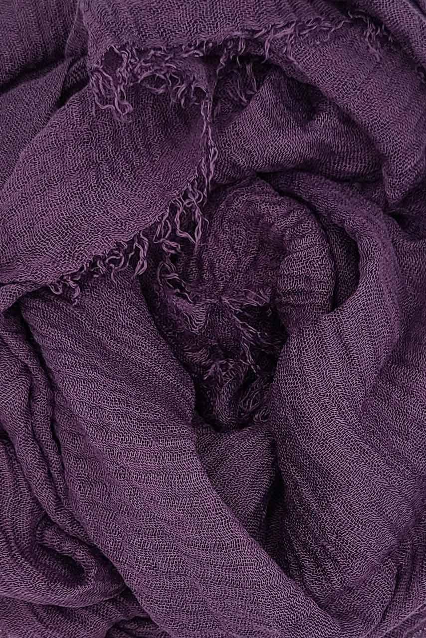 Cotton Crinkle Hijab - Grape - Purple color - Fabric closeup