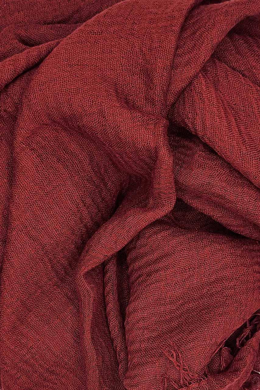 Cotton Crinkle Hijab - Maroon - Red color - Fabric closeup