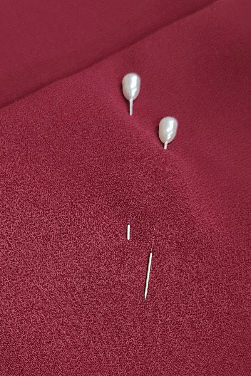Two straight hijab pins by Momina Hijabs
